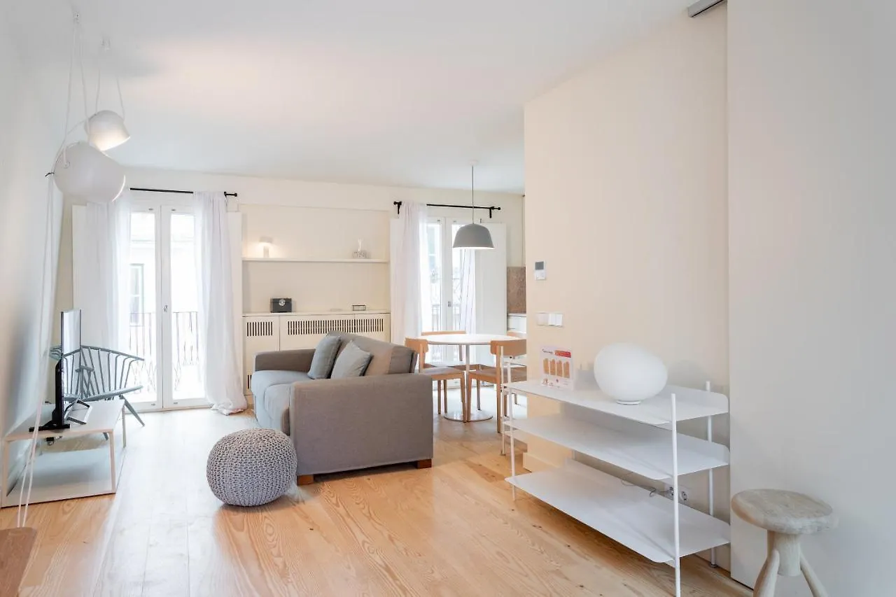 Apartment Ferienwohnung FLH Bairro Alto Modern Flats Lissabon