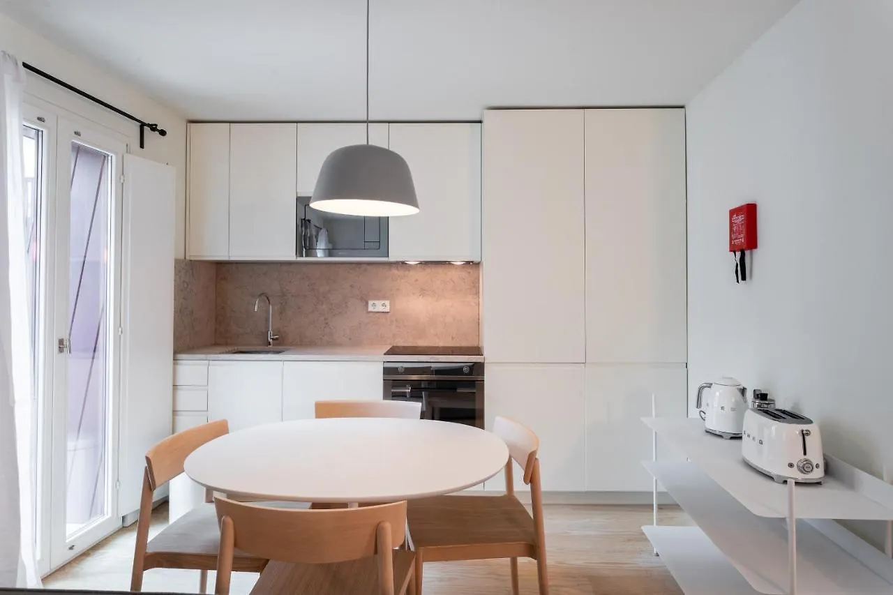 Apartment Ferienwohnung FLH Bairro Alto Modern Flats Lissabon Portugal
