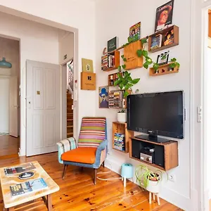  Appartement Say What Lisbon? — Street Art / Family
